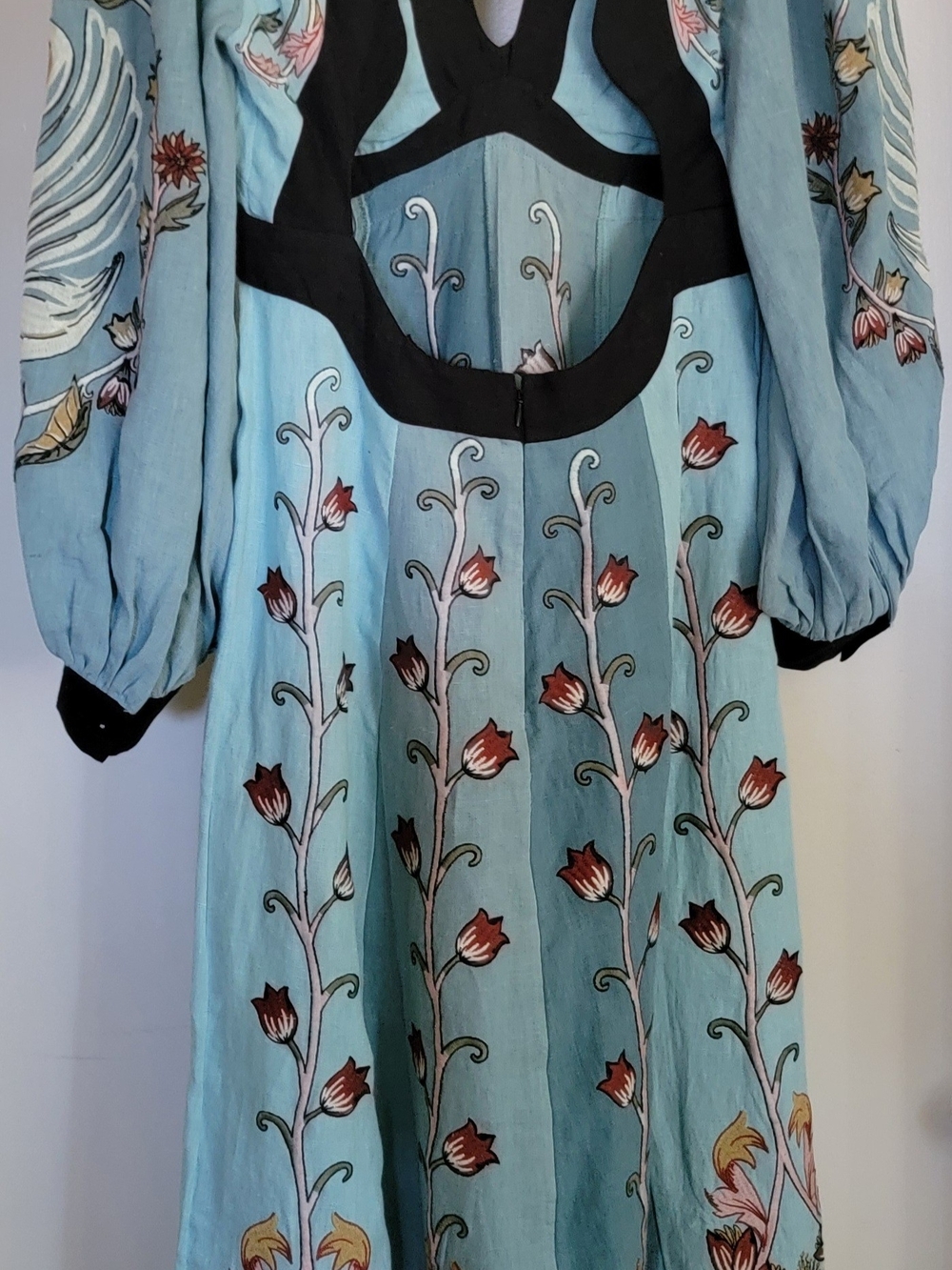 NWT FARM Rio Flowing Beauty Embroidered Midi Dress M Missi Pyle Closet - Picture 2 of 10